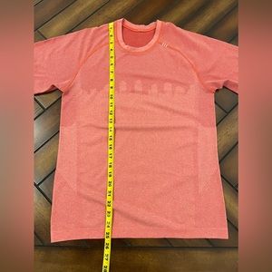 Men’s Lululemon Metal Vent Short Sleeve Shirt